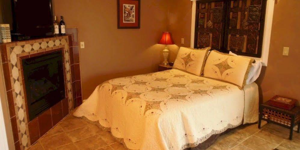 Collins Inn & Seaside Cottages (Adults Only) Ocean Shores Ngoại thất bức ảnh