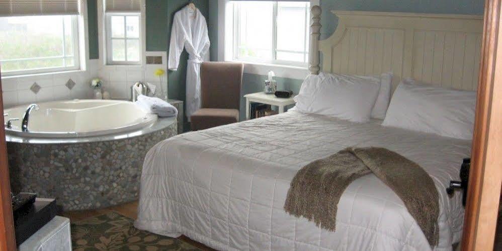 Collins Inn & Seaside Cottages (Adults Only) Ocean Shores Ngoại thất bức ảnh